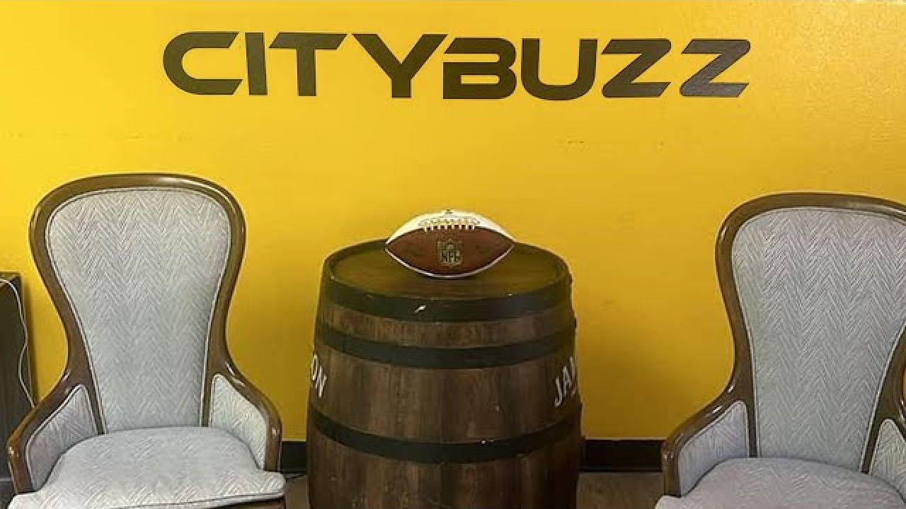 The Comedy Corner Ep1: Seth Easy Living